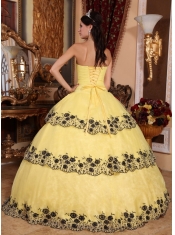 Yellow Ball Gown Strapless Floor-length Organza Lace Appliques Quinceanera Dress