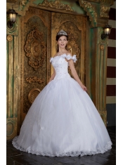 White Ball Gown Off The Shoulder Floor-length Organza Appliques Quinceanera Dress