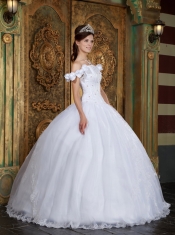 White Ball Gown Off The Shoulder Floor-length Organza Appliques Quinceanera Dress