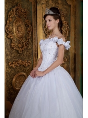 White Ball Gown Off The Shoulder Floor-length Organza Appliques Quinceanera Dress