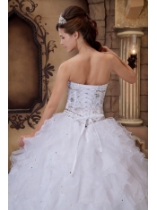White Ball Gown Sweetheart Floor-length Organza Beading Quinceanera Dress