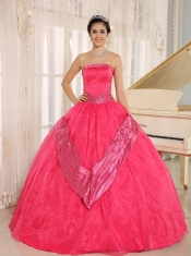 Quinceanera Gowns With Strapless Coral Red Beaded Decorate