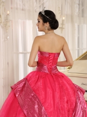 Quinceanera Gowns With Strapless Coral Red Beaded Decorate