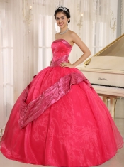 Quinceanera Gowns With Strapless Coral Red Beaded Decorate