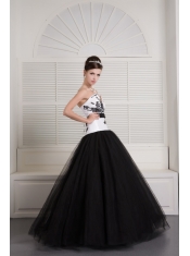 Prom Dress Black and White Ball Gown V-neck Floor-length Tulle Embroidery