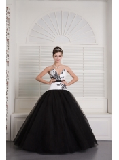 Prom Dress Black and White Ball Gown V-neck Floor-length Tulle Embroidery