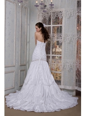 Prom Dress Luxurious A-line Sweetheart Brush Train Taffeta Appliques