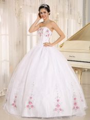 2013 Quinceanera Dress White Embroidery For Custom Made