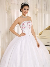 2013 Quinceanera Dress White Embroidery For Custom Made