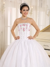 2013 Quinceanera Dress White Embroidery For Custom Made