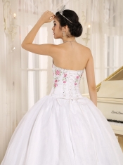 2013 Quinceanera Dress White Embroidery For Custom Made