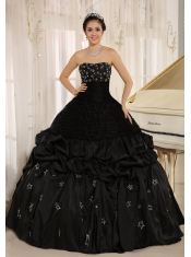 Quinceanera Dress Appliques Decorate On Taffeta Strapless Black