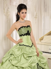 Yellow Green Quinceanera Dress For Custom Made and Black Pick-ups Appliques