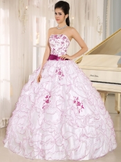 Quinceanera  Dress With Embroidery Decorate White   Organza Strapless