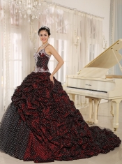 Quinceanera Gowns Special Fabric Pick-ups Spagetti Straps Appliques Decorate