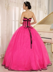 Qunceanera Dress With Hot Pink Sweetheart Beaded Decorate Organza