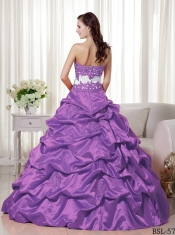 2013 Lovely A-line Sweetheart Floor-length With Taffeta Appliques Quinceanera Dress