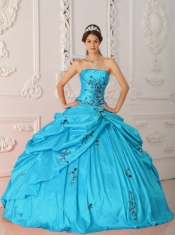 Aqua Blue Ball Gown Strapless Elegant Quinceanera Dresses with Taffeta Appliques