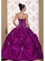 Elegant Embroidery Taffeta Strapless Modest Quinceanera Dress with Pick-ups