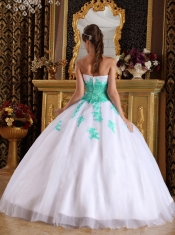 Elegant White and Green Ball Gown Sweetheart Appliques Organza Quinceanera Dress
