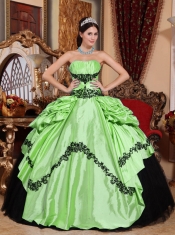 Yellow Green Ball Gown Strapless Elegant Taffeta Appliques Quinceanera Dress