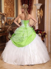 Beautiful Ball Gown Strapless Quinceanera Dress with  Taffeta and Tulle Hand Made Flowers