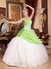 Beautiful Ball Gown Strapless Quinceanera Dress with Taffeta and Tulle Hand Made Flowers