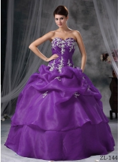 Beautiful Quinceanera Dress In Ball Gown Style And Classical Sweetheart With Organza Appliques Beautiful Quinceanera Dress In Ball Gown Style And Classical Sweetheart With Organza Appliques