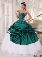 Classical Ball Gown With Sweetheart And Appliques In Colourful Quinceanera Dress