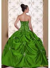 Classical Embroidery Taffeta Strapless Decorate With Modest Quinceanera Dress with Pick-ups And Beading