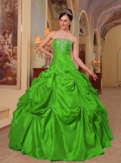 Classical Green Ball Gown Strapless With Taffeta Beading and Embroidery Quinceanera Dress