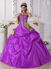 Classical Quinceanera Dresses Ball Gown Strapless With Taffeta Beading and Hand Made Flowers Classical Quinceanera Dresses Ball Gown Strapless With Taffeta Beading and Hand Made Flowers