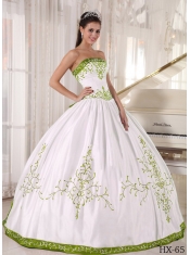 Colourful Strapless With Embroidery Classical Quinceanera Dresses