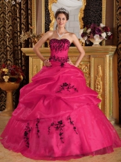 Coral Red Ball Gown Sweetheart Pretty Quinceanera Dresses Satin and Organza Embroidery