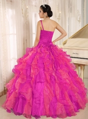 Custom Made Corala Red One Shoulder Beaded Decorate  Ruffles Quinceanera Dress In Spring