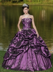 Custom Size Strapless Pretty Quinceanera Dresses Beaded Decorate With Purple Custom Size Strapless Pretty Quinceanera Dresses Beaded Decorate With Purple