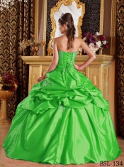 Discount Quinceanera Dress In Green Ball Gown Strapless With Pick-ups Taffeta