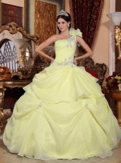 Discount Quinceanera Dress In Light Yellow Ball Gown One Shoulder With Organza Appliques