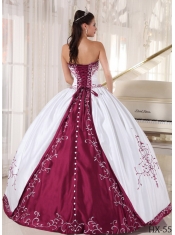 Elegant Embroidery Strapless Floor-length Discount Quinceanera Dresses in White and Wine Red