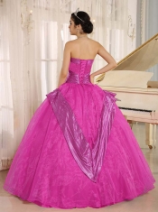 Hot Pink Beaded Decorate 2013 Quinceanera Gowns With Strapless In Classical Style