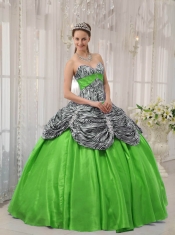 New Styles Spring Green Ball Gown Sweetheart With Taffeta and Zebra Ruffles Quinceanera Dress