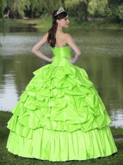 Perfect Spring Green For Clearance Quinceanera Dress With Strapless Beaded Decorate Taffeta