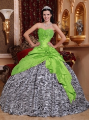 Spring Green Ball Gown Sweetheart Taffeta and Zebra Quinceanera Dress with Beading