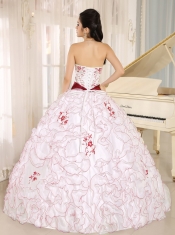 Sweet 16 Sweet-heart White Organza Quinceanera  Dress With Embroidery Decorate For Miss World