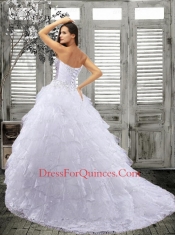 2013 Luxurious White Dresses For Quinceanera with Beading and Ruffles