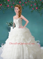 2015 Inexpensive Sweetheart Beading and Pick-ups Quinceanera Dresses in White