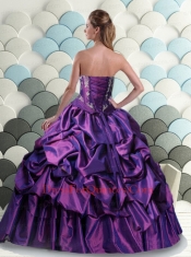 2015 Wonderful Sweetheart Pick Ups and Appliques Quinceanera Dresses in Purple