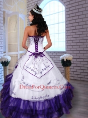Embroidery White and Purple Organza Quinceanera Dress with Hand Made Flowers