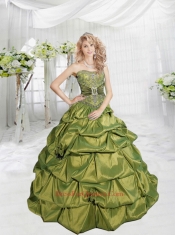 2014 Unique Beading and Hand Made Flower Quinceanera Dresses in Green