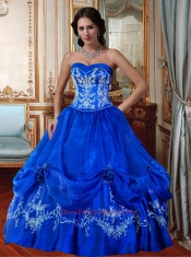 Affordable Sweetheart Princess Royal Blue Quinceanera Dresses with Embroidery and Beading For 2014 Affordable Sweetheart Princess Royal Blue Quinceanera Dresses with Embroidery and Beading For 2014